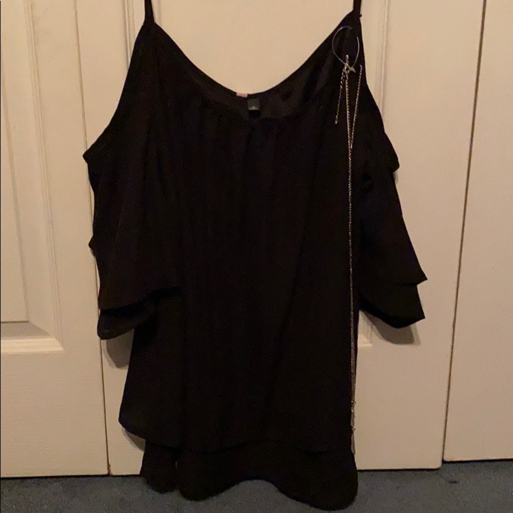 Top - Picture 2 of 4